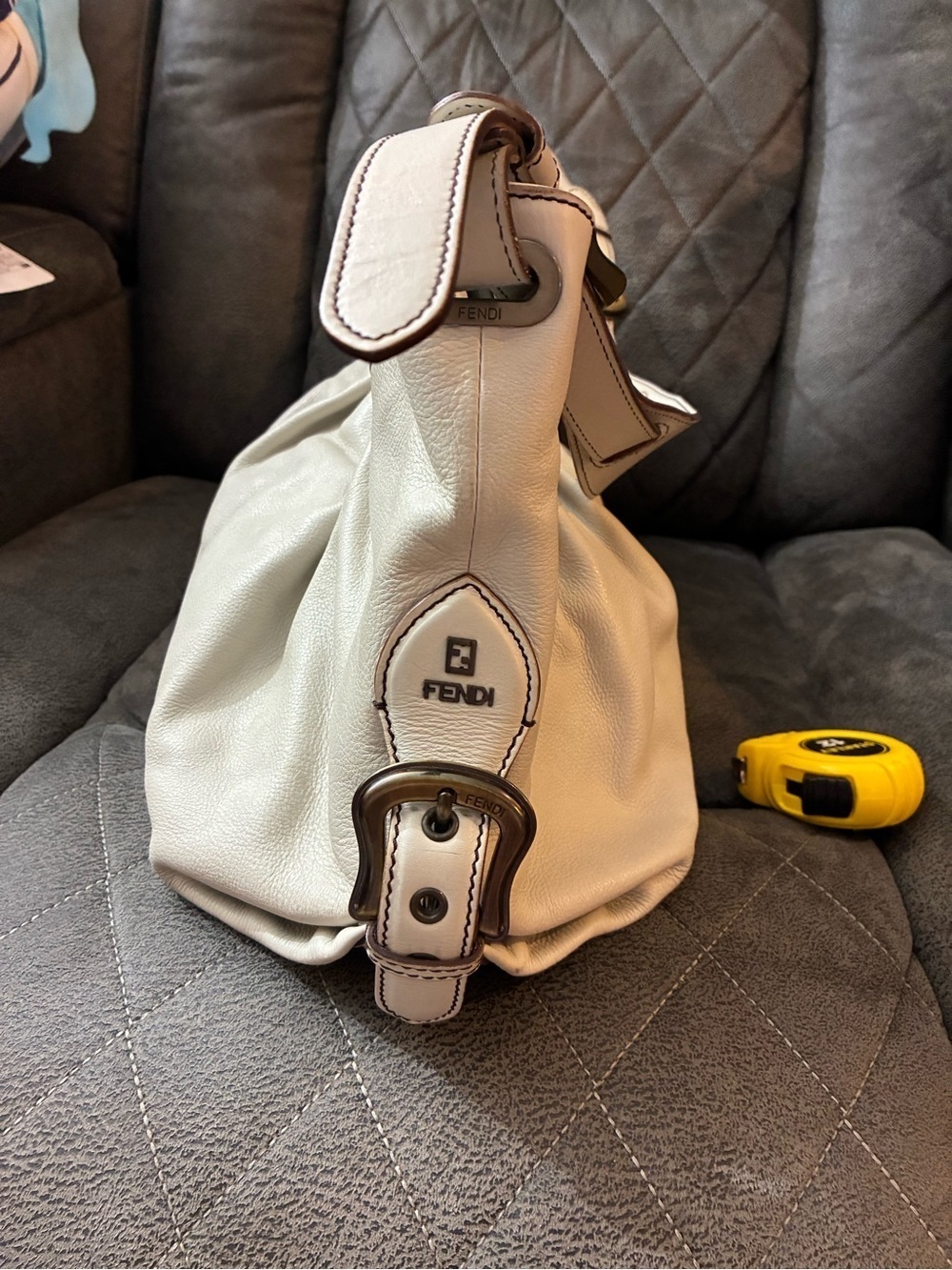 Authentic Fendi Women’s Soft Leather Shoulder Bag in Light Gray - Picture 4 of 10